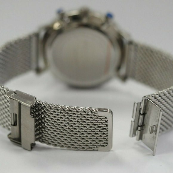 Akribos XXIV Men's Watch 2 Subdials Month, GMT Date Window Stainless Steel. - Picture 7 of 8